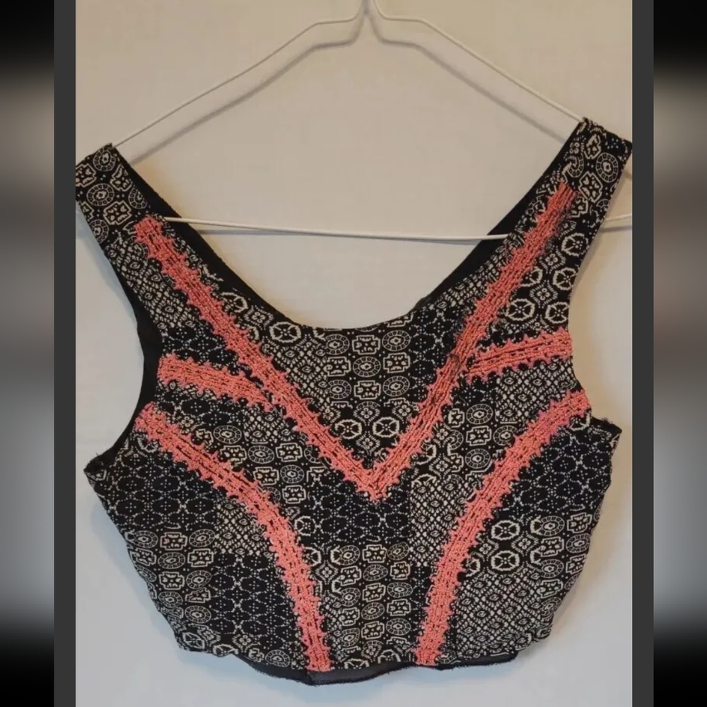 Women's Black And Pink  Top With  Back Zipper